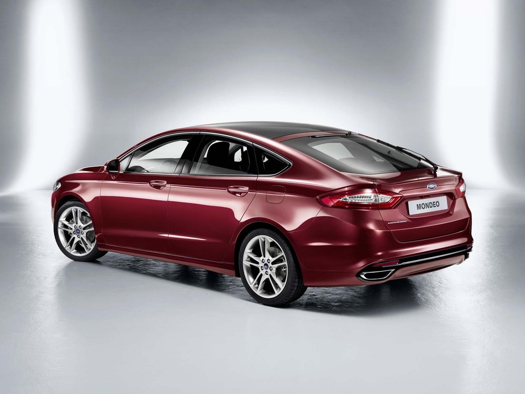 ford-mondeo-2014-3