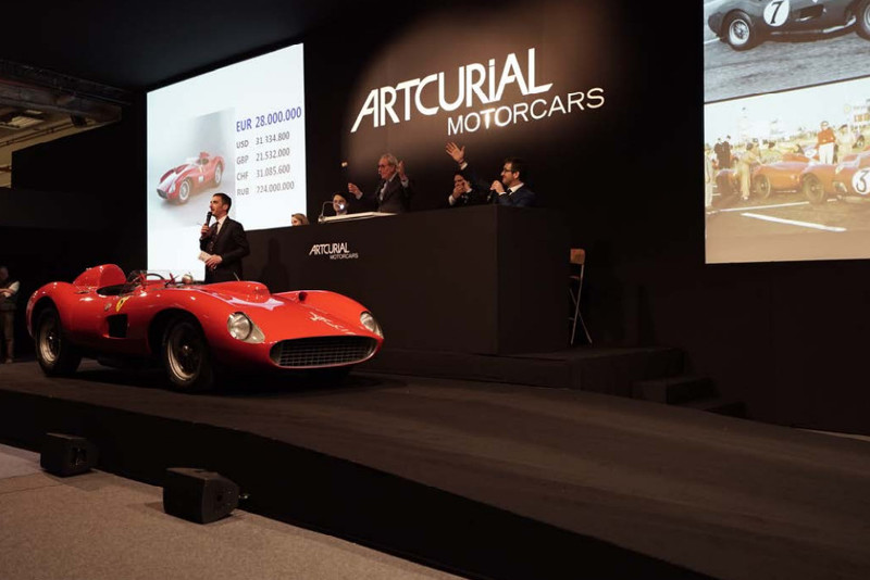 Ferrari 335 Sport Scaglietti 1957 года продана за 35 млн. долларов