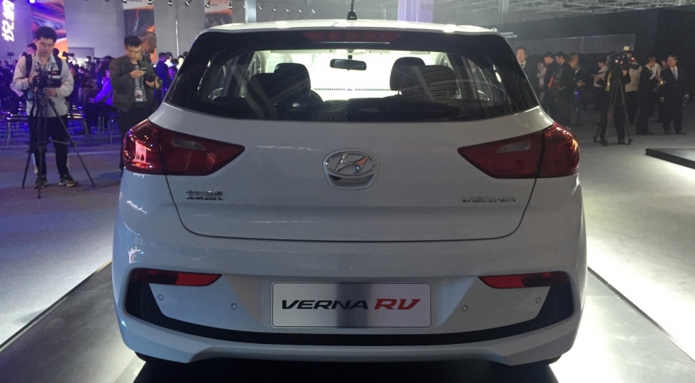 Hyundai Verna RV / Solaris