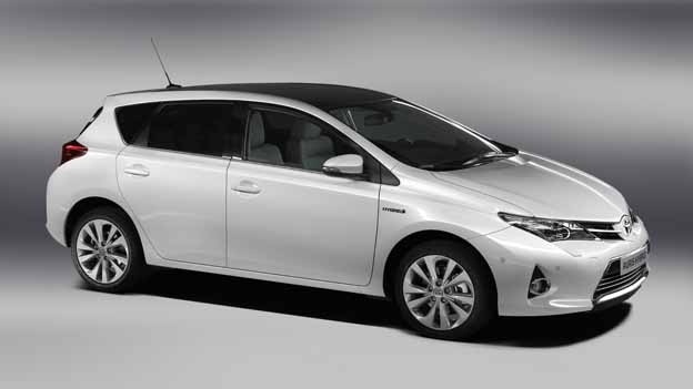 Названы цены на новый Toyota Auris для российского рынка