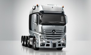Mercedes-Benz представил две новых модификации «тяжеловесов» SLT – Actros и Arocs