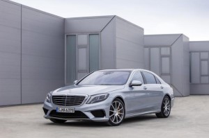 Mercedes-Benz объявил цены на четыре новинки