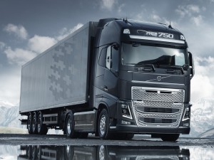 Новая тормозная система обеспечивает более высокую устойчивость автопоездам Volvo Trucks