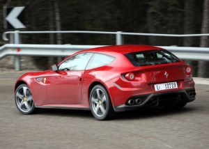 Суперкар Ferrari FF получит новый кузов