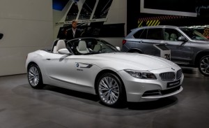 BMW планирует выпустить спорткар Z5 с карбоновым кузовом