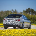 BMW 7-Series 2016 первые официальные фото тестового прототипа