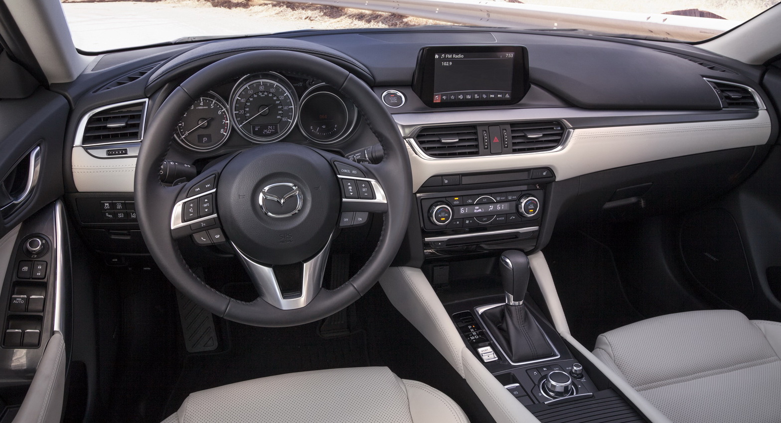 Mazda6 Grand Tourer 2016 interior