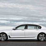 BMW 7-Series 2016 белый/white сбоку/side view