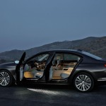 BMW 7-Series 2016 black/черный side view open doors /вид сбоку открытые двери