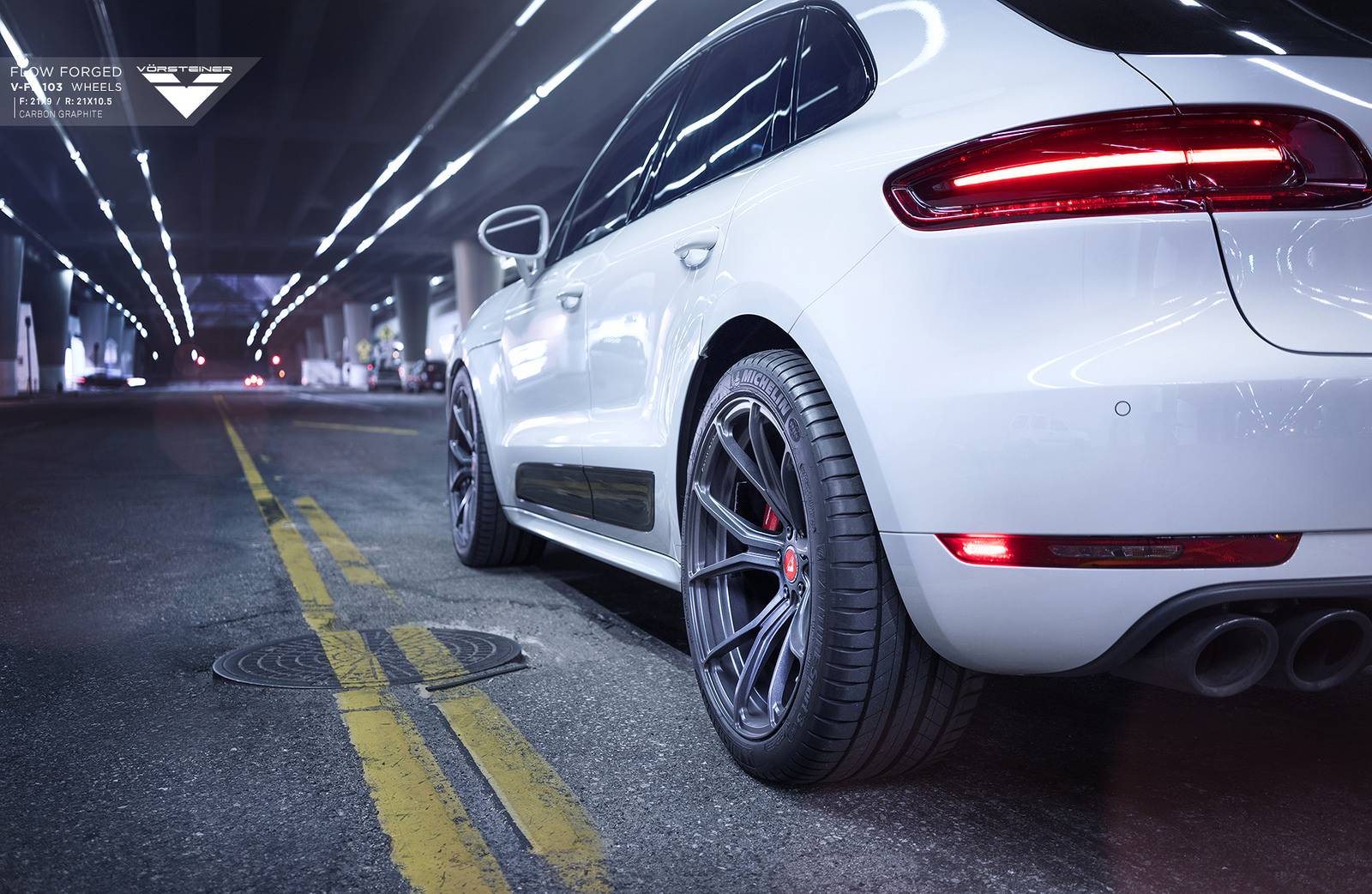 Красные суппорта на Porsche Macan