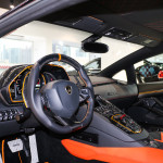 Оранжево-черный Lamborghini Aventador tuning / тюнинг Mansory фото интерьера