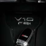 Audi R8 V10 Plus 2015 в цвете Mythos Black