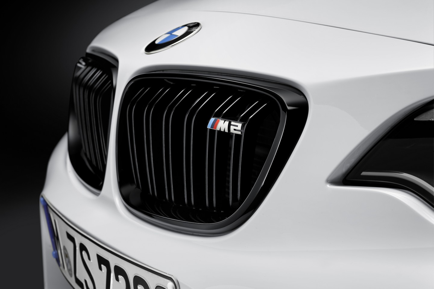 BMW M2 Coupe с аксессуарами M Performannce 
