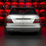Mercedes-Benz E60 AMG 1993 восстановленный Overdrive