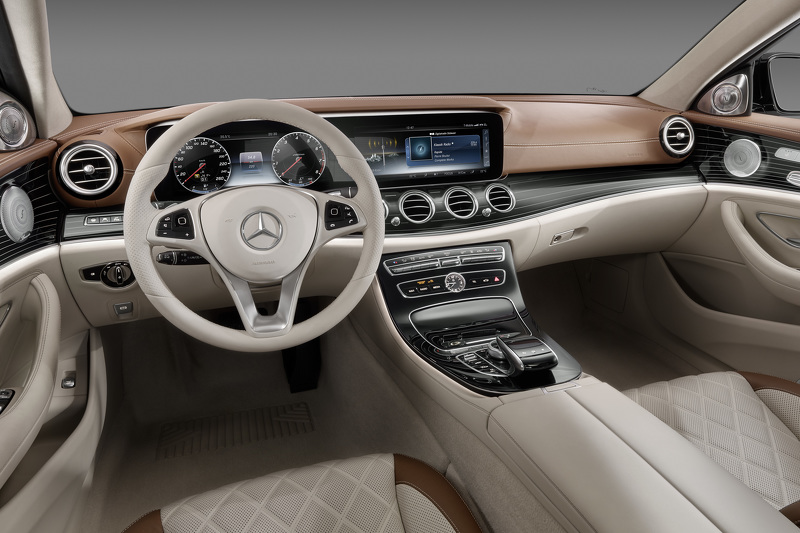 Mercedes-Benz E-Class 2016 интерьер