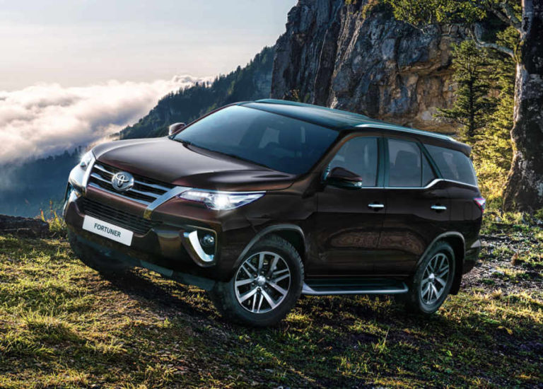 Toyota fortuner в красноярске