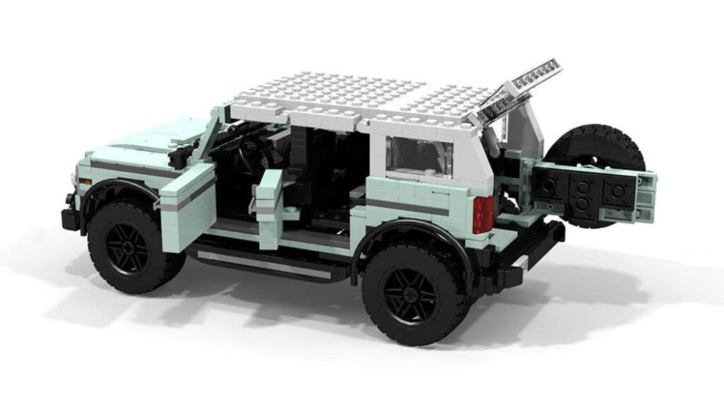Инженер Ford собрал новый внедорожник Ford Bronco из кубиков Lego