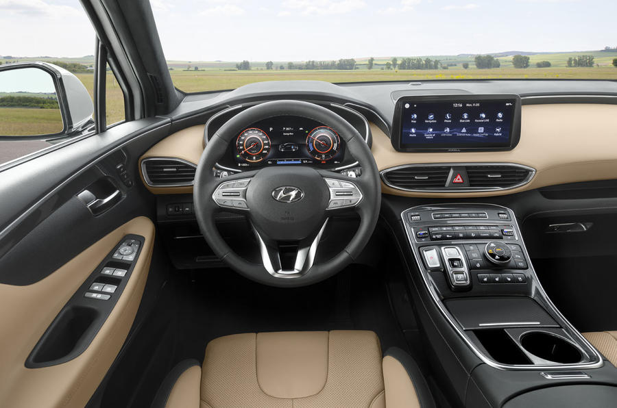 Опубликованы фото и характеристики нового Hyundai Santa Fe 2020