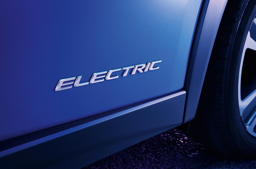 Lexus открыл предзаказ на свой первый электромобиль Lexus UX 300e