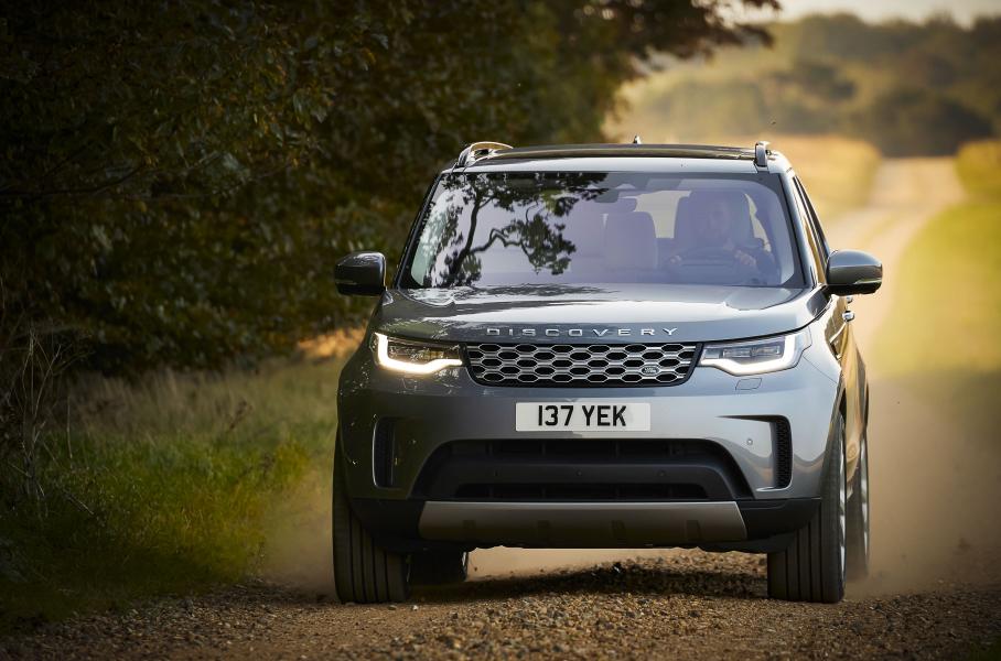 Land Rover официально представил рестайлинговый Discovery