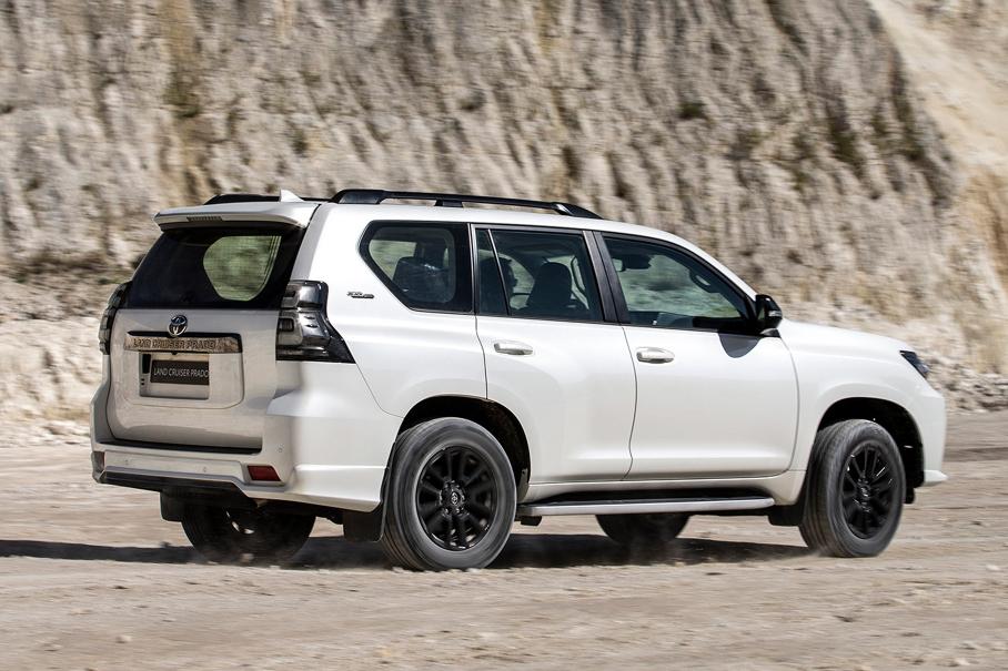 Toyota начала продавать в РФ самый дорогой Land Cruiser Prado