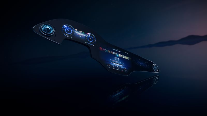 Mercedes-Benz представил 56-дюймовый дисплей Hyperscreen для электромобилей