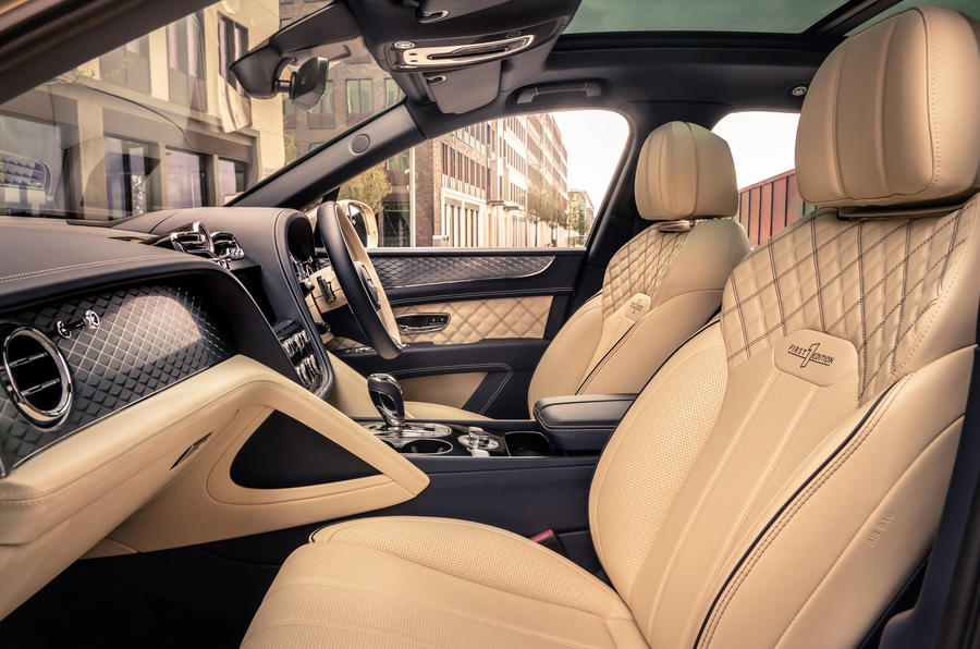 Bentley представила обновлённый Bentayga Hybrid