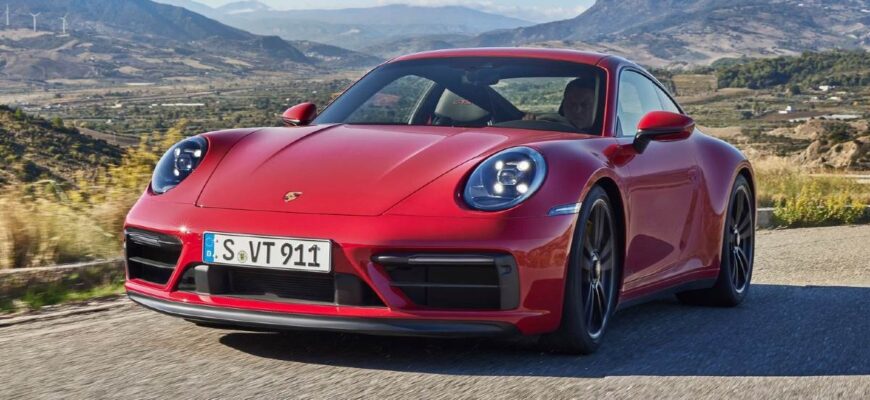 Представлен новый Porsche 911 GTS