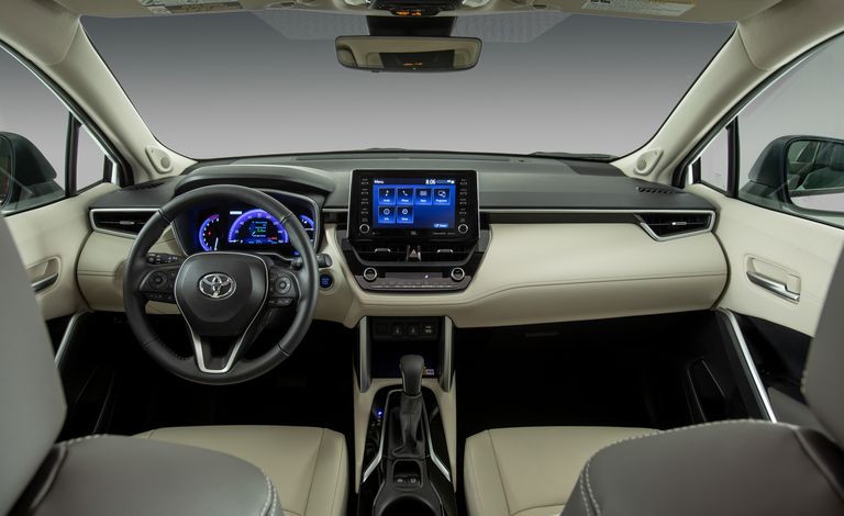 Toyota расширяет линейку Corolla новой версией кроссовера Corolla Cross