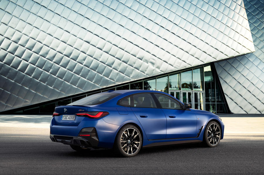 BMW представила свой новый электрический седан BMW i4