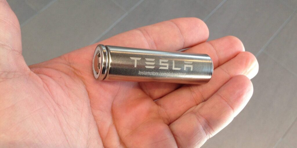 Tesla первой будет работать на новых никелевых аккумуляторных батареях NCMA от LG