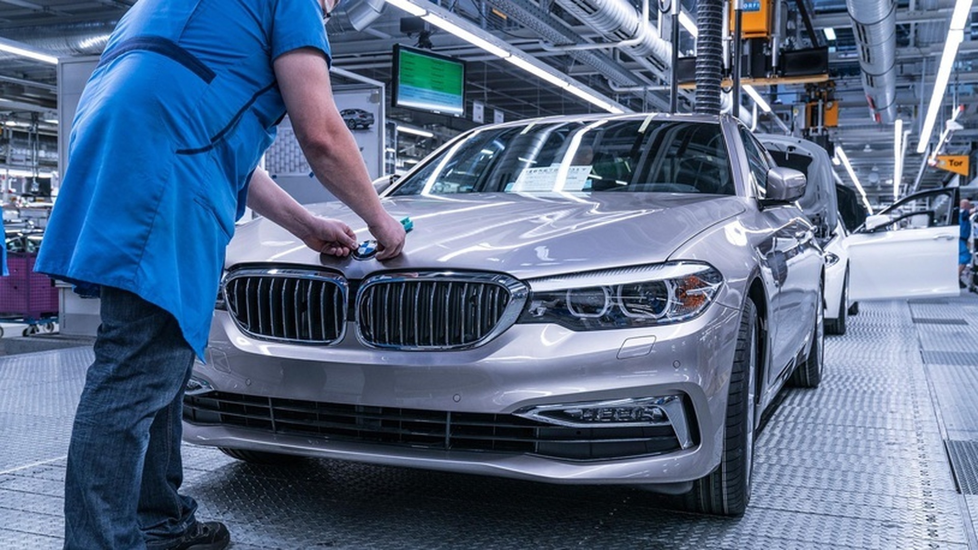 Завод Автотор BMW