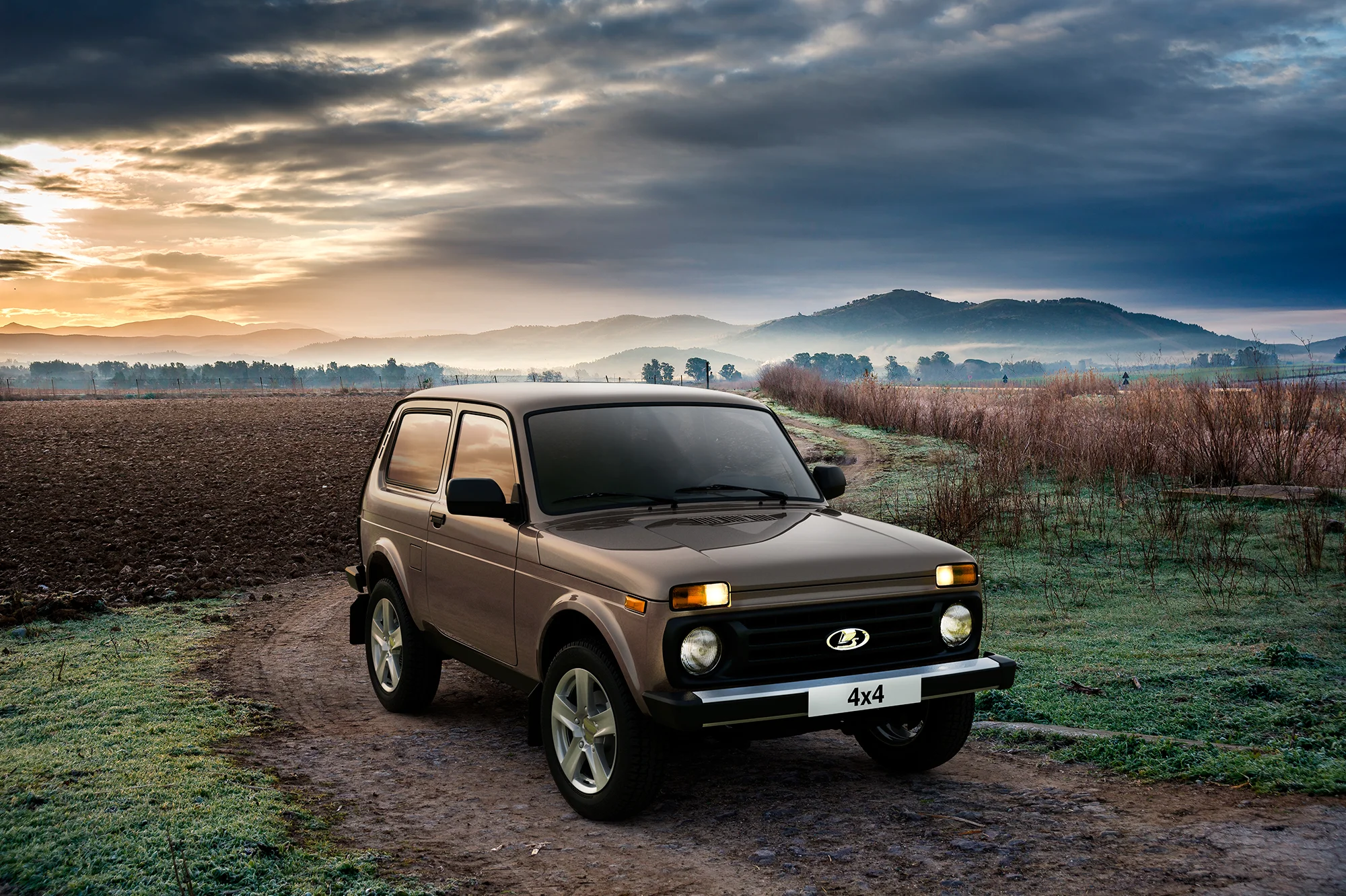 Нива это. Лада-Нива 4х4. Нива 4х4 трехдверная. Внедорожник Lada Niva Legend. Лада Нива 3 дверная.