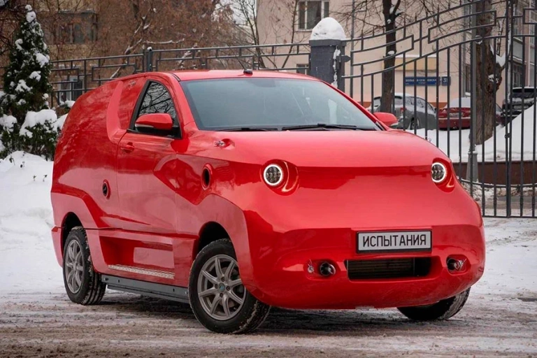Политех и «Автотор» создали и представили мул русского электромобиля