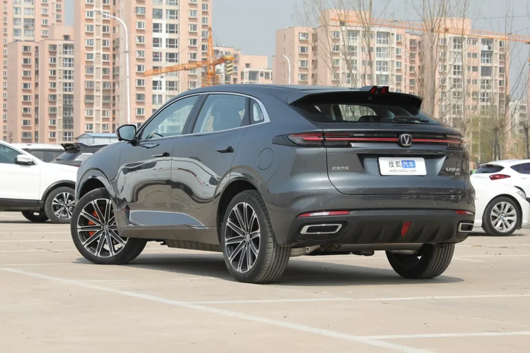 Флагманский кроссовер чанган уник. Чанган uni-k. Приложение uni changan. Changan uni-k 2022 салон. Чанган 55 новый.