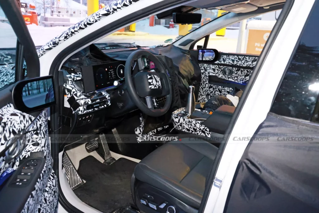 На шпионских фото раскрыт интерьер нового Hyundai Ioniq 7 2025 года