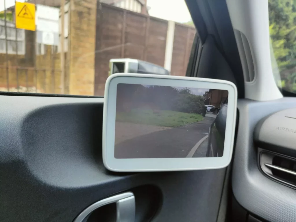 Владельцы Hyundai Ioniq 5 жалуются, что цифровые боковые зеркала запотевают под дождем