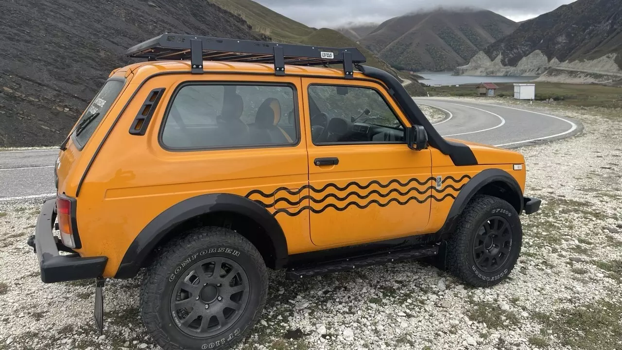 Появились новые фотографии Lada Niva Sport во время испытаний