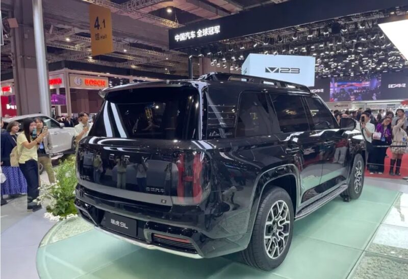 Новый Chery Tiggo 9L с тремя электродвигателями дебютирует на автосалоне в Шанхае