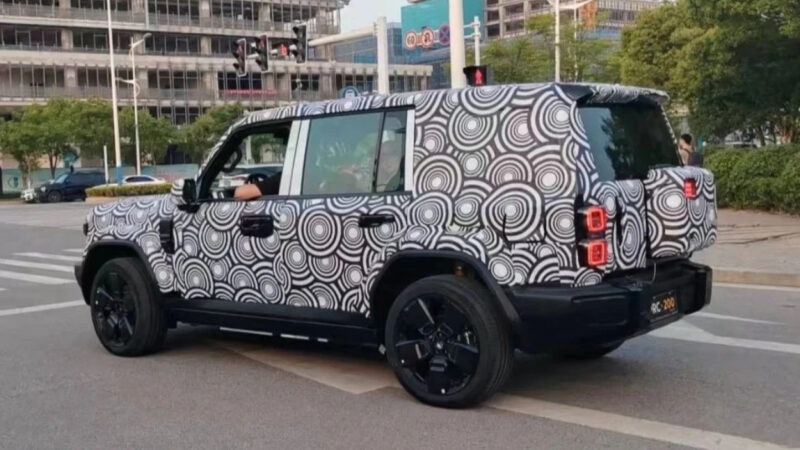 Chery iCar представила новый гибридный кроссовер iCar V27, прозванный «китайским G-Class»