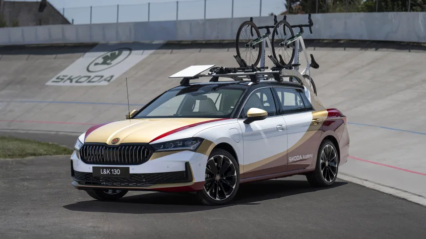 Skoda показала пикап L&K 130 на базе Superb Estate в честь 130-летия марки