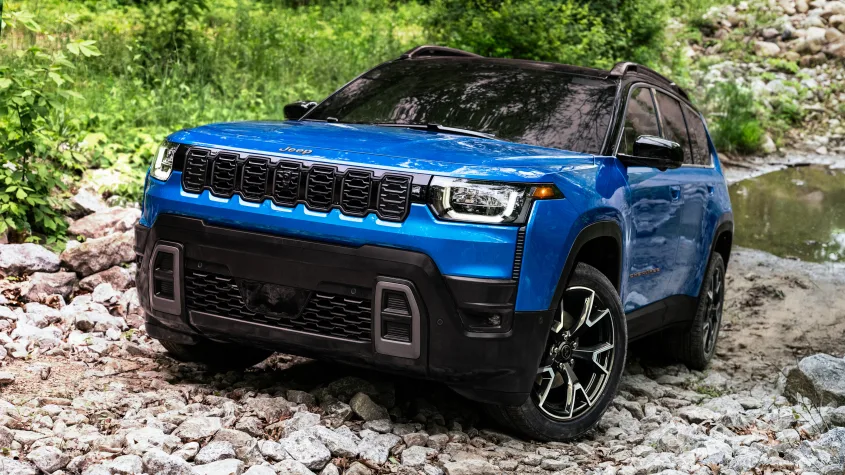 Новый Jeep Cherokee стал ещё более угловатым