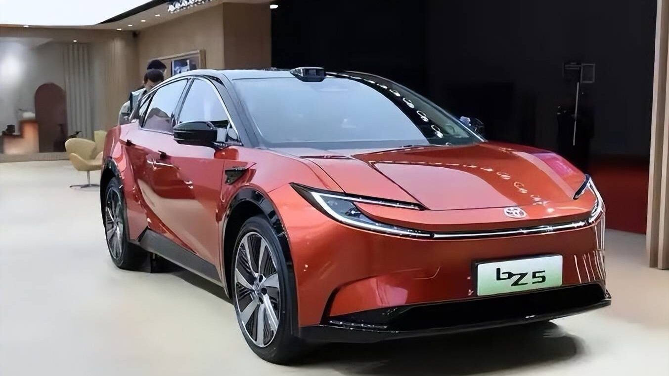 Toyota представит электрокроссовер bZ5 в Китае с силовой установкой от BYD