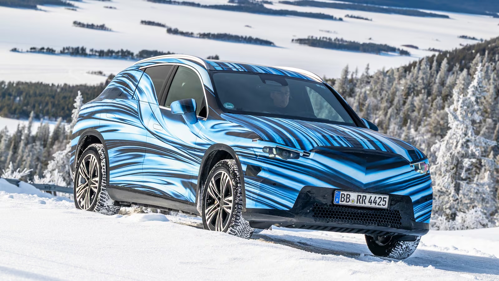 Mercedes покажет новое лицо марки: электрический GLC на автосалоне в Мюнхене