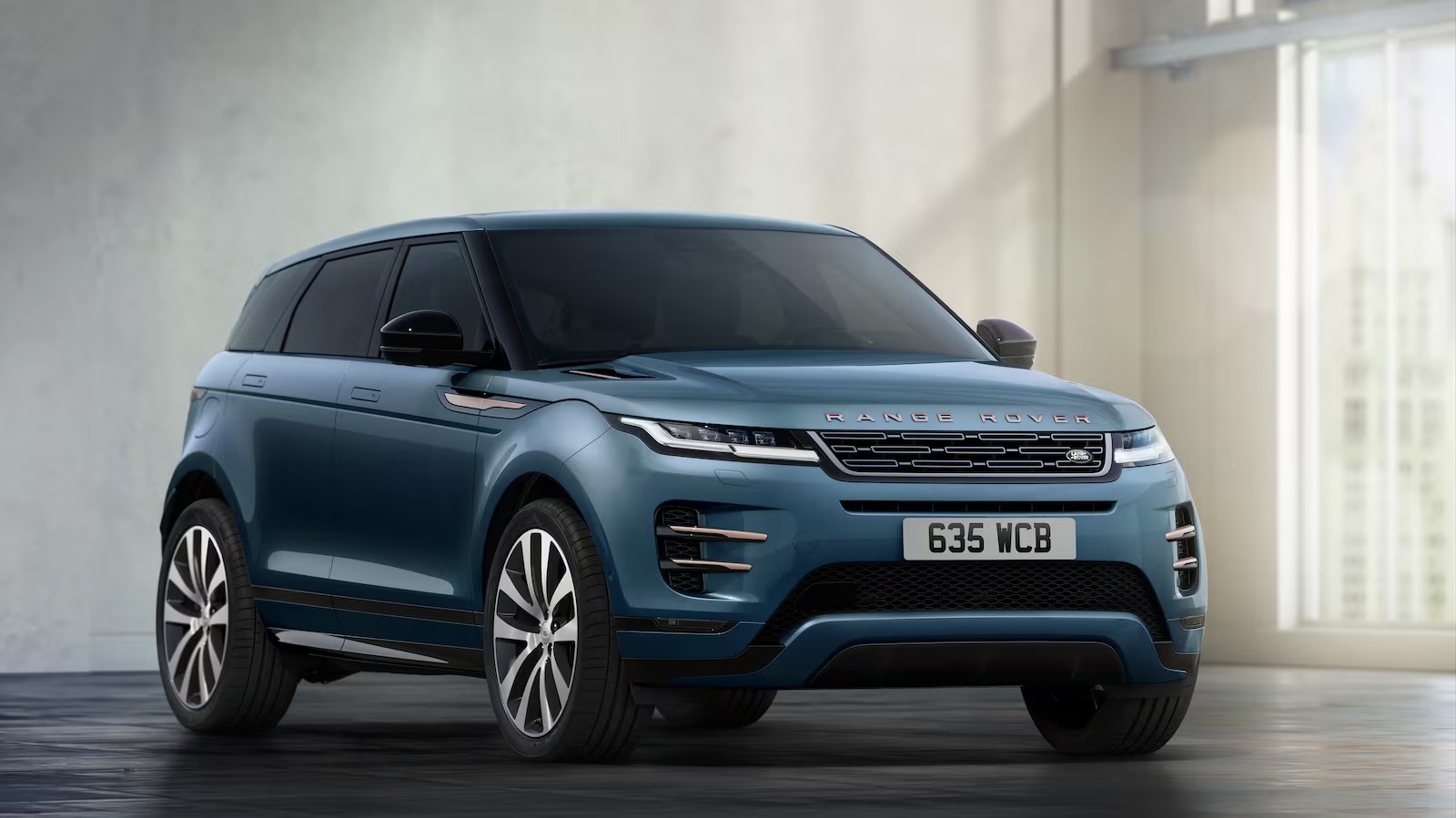 JLR отзывает почти 21 000 Range Rover Evoque из‑за дефекта подушки безопасности