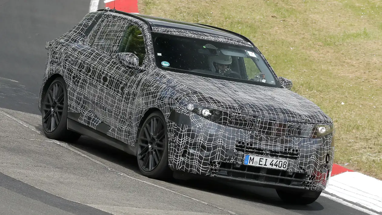 Новый BMW X5 появится в 2026 году с разными вариантами силовых установок