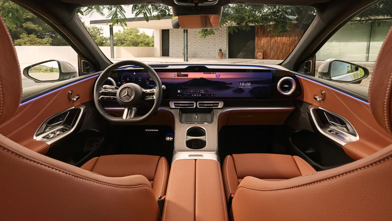 Представлен новый Mercedes GLC 2025 с огромным MBUX Hyperscreen и EQ Technology