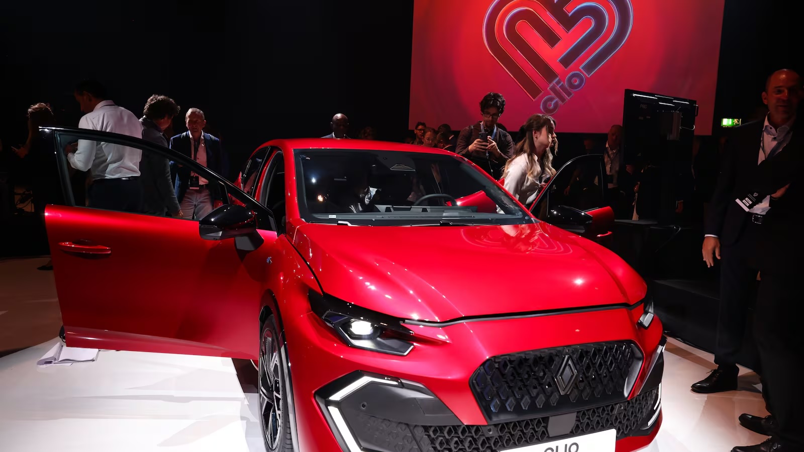 Renault планирует сократить 3 тыс. рабочих мест в рамках оптимизации расходов