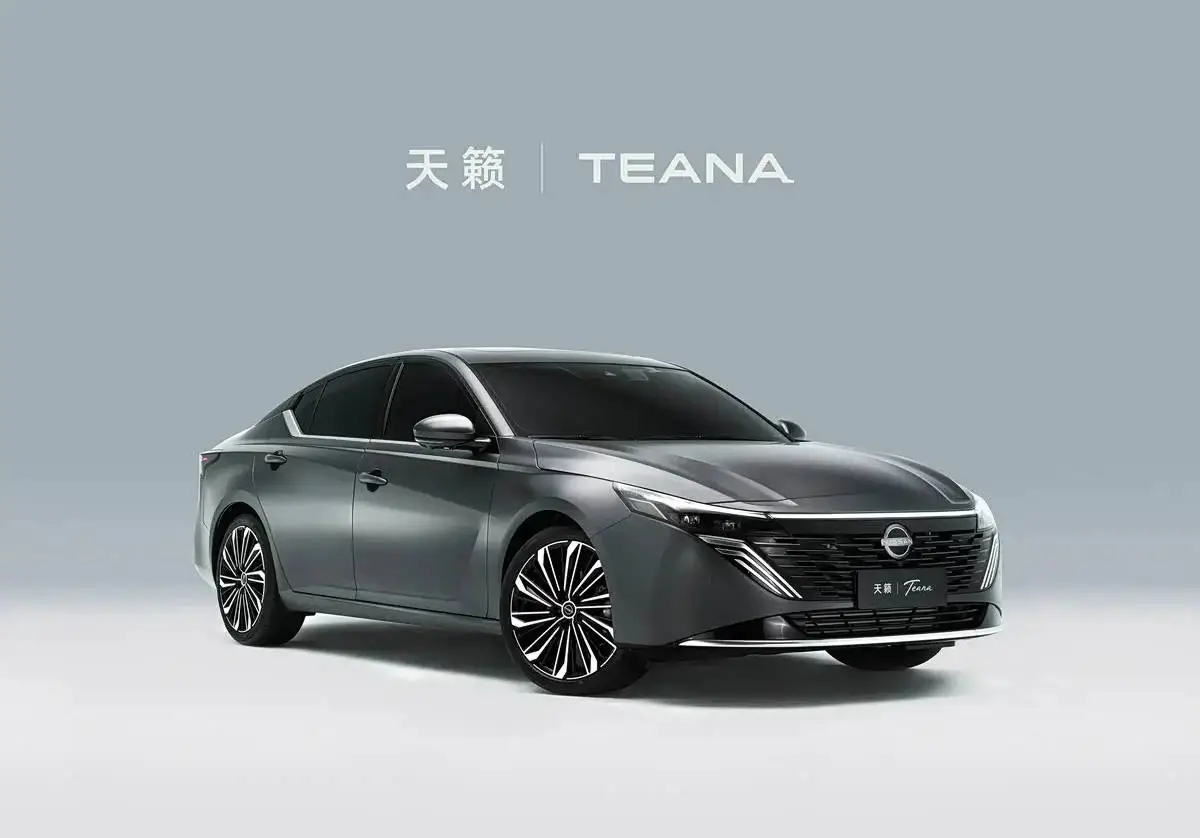 Dongfeng Nissan Teana представила интерьер с Huawei HarmonyOS