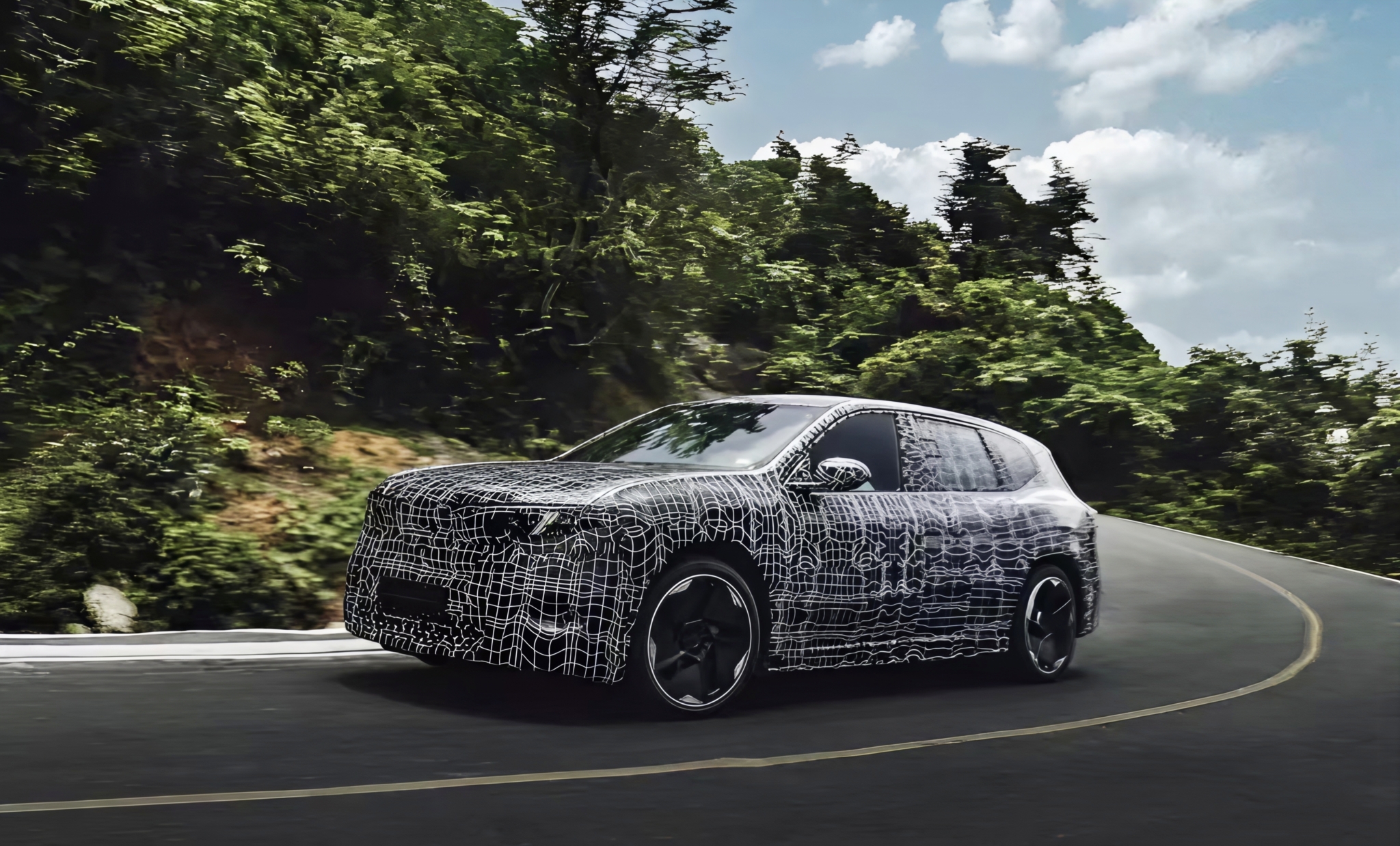 BMW представит в Китае новый iX3 с увеличенной колесной базой в 2026 году